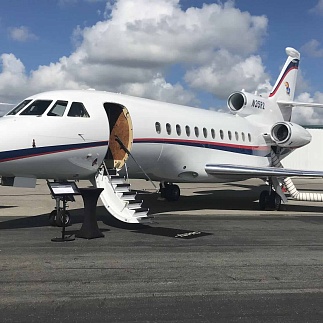 Private jet (Sample)